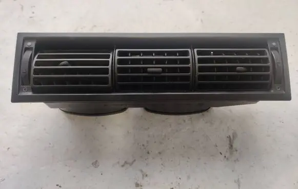 Volkswagen Transporter - Caravelle T4 Dash center air vent grill 701819709C