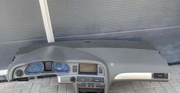 Audi A6 S6 C6 4F Dashboard 4F0857067A