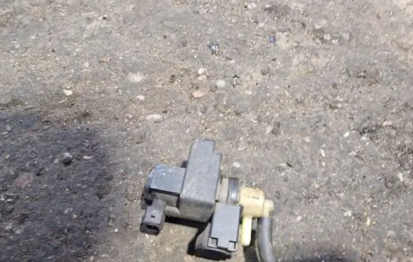Opel Vivaro Turbo solenoid valve