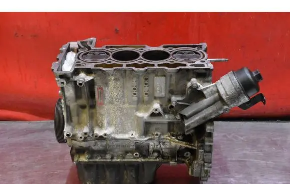 Peugeot 207 CC Engine block V758456680