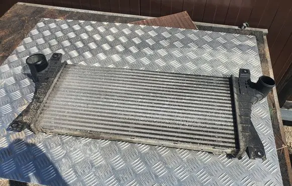 Jeep Cherokee Intercooler radiator