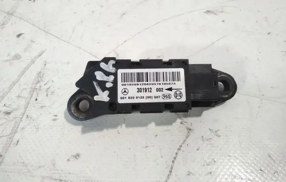 Mercedes-Benz C W203 Airbag deployment crash/impact sensor 301912002