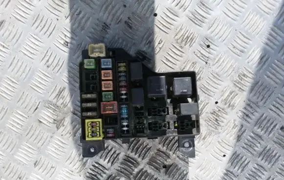Volvo S40, V40 Fuse box set 30859714