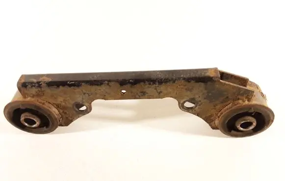 Nissan Murano Z50 Rear differential mounting bracket 554769Y300 7N9504A
