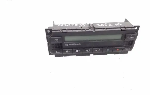 Volkswagen PASSAT B5.5 Climate control unit
