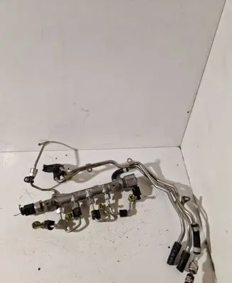 Audi A4 S4 B9 Fuel main line pipe BNDV740 04L089G