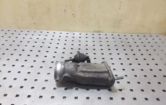 Audi A6 S6 C5 4B Throttle valve 4B0145950