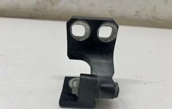 Maserati Ghibli Front door lower hinge 