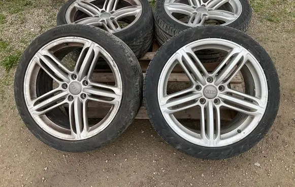 Audi Q7 4L R21 alloy rim 4L0601025CF