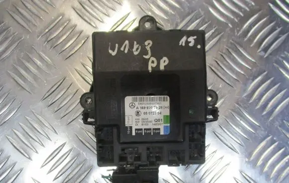 Mercedes-Benz A W169 Door control unit/module A1698207926