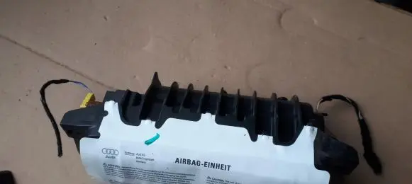 Audi A4 S4 B8 8K Passenger airbag 8T0880204E