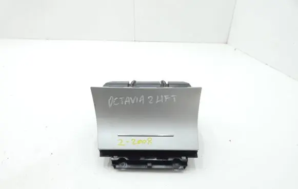 Skoda Octavia Mk2 (1Z) Car ashtray 1Z2863077A 1Z2857962B