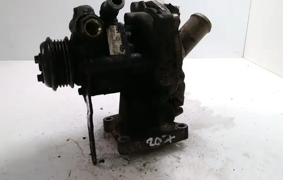 Ford Mondeo Mk III Power steering pump 3C113A674AA HE120507514