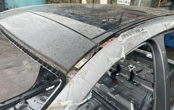 Mercedes-Benz EQA Roof 