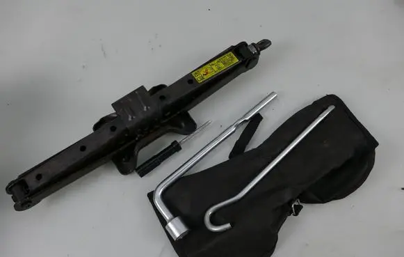 Honda CR-V Lift Jack 