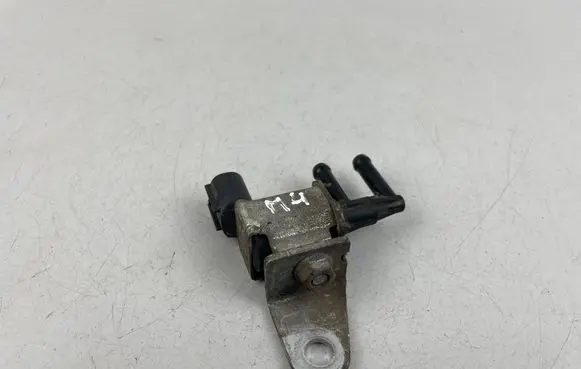 Subaru Legacy Turbo solenoid valve K5T48479