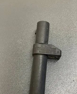 Mercedes-Benz E W211 Crankshaft position sensor A0031532728 07W25