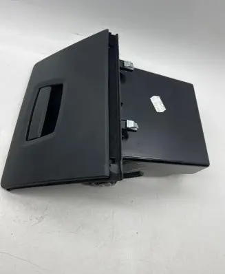 BMW 5 F10 F11 Glove box 9166696 112420