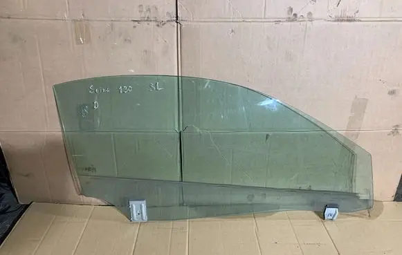Mercedes-Benz SL R230 Front door window/glass (coupe) 