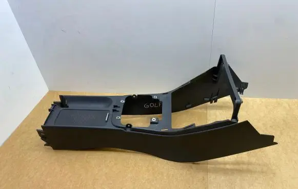 Volkswagen Golf Plus Center console 5M0862534D
