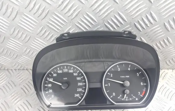 BMW 1 E81 E87 Speedometer (instrument cluster) 102493231 6974645