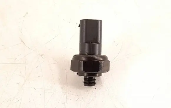 Mercedes-Benz R W251 Air conditioning (A/C) pressure sensor 0045429018 2205420118