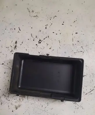 Renault Laguna II Fuse box cover 8200210898 318003126
