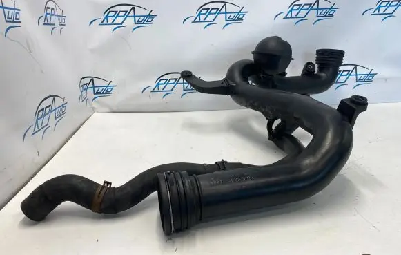Volkswagen Golf V Intercooler hose/pipe 1K0145770B 1K0145762AF