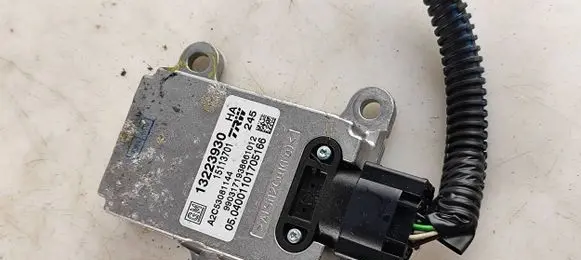 Opel Vectra C ESP acceleration yaw rate sensor 13223930 15113701 A2C53081144