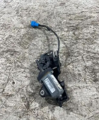 Mercedes-Benz C W205 Seat belt adjustment motor A2058600282 30936289A