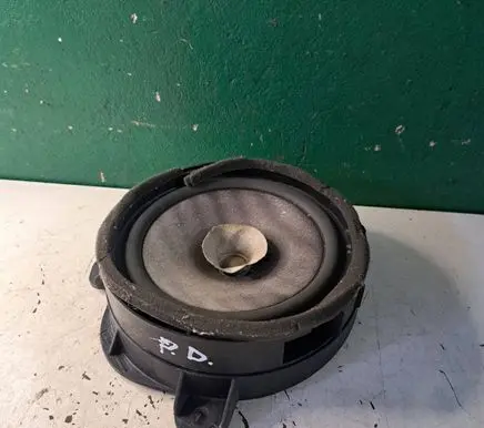 Mitsubishi Grandis Front door speaker MR98641 EAS16P651C6 05031C4C
