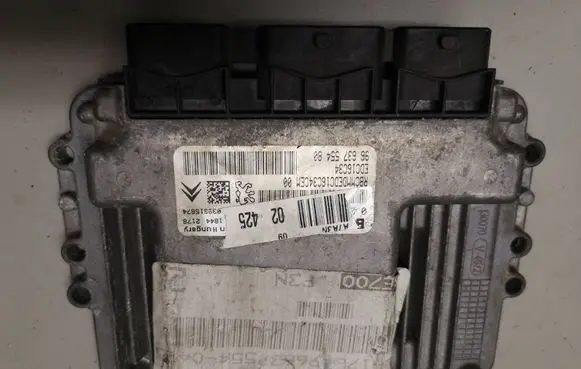 Peugeot 207 Engine control unit/module 0281013868 9663755480 9653958980