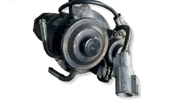 Toyota RAV 4 (XA20) Fuel filter ADT32341