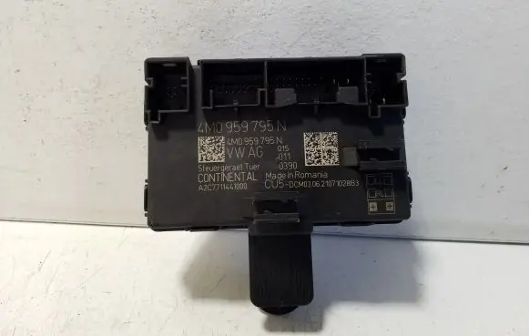 Audi e-tron Door control unit/module 4M0959795N