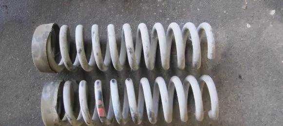 Mercedes-Benz SL R129 Front coil spring A1293210604