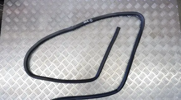 Lexus GS 250 350 300H 450H Rubber seal rear door 6787130310