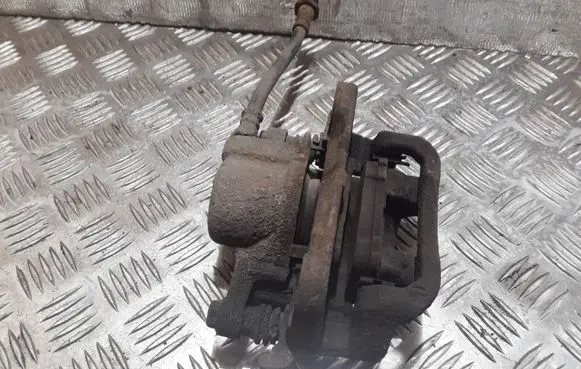 Toyota Avensis Verso Rear brake caliper