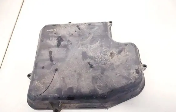 Volkswagen PASSAT B5 Fuse box cover 8d1907613a