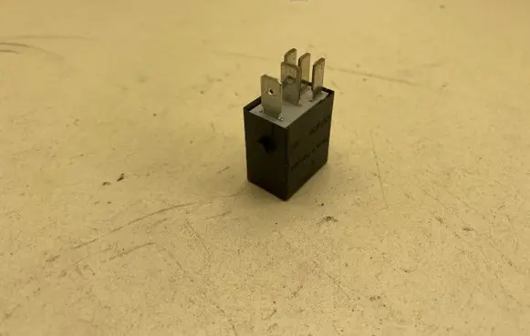 Volkswagen PASSAT CC Other relay 4H0951253C V23374A10001X010