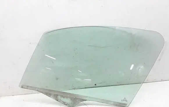Citroen C3 Front door window glass four-door