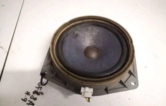 Lexus IS 200-300 Front door speaker 8616053020 86160-53020