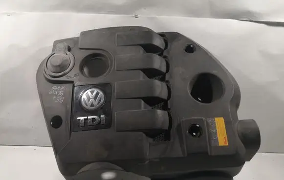 Volkswagen PASSAT B5.5 Engine cover (trim) 038103925EN 038103925