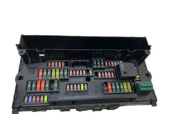 BMW 5 F10 F11 Fuse module 9252815