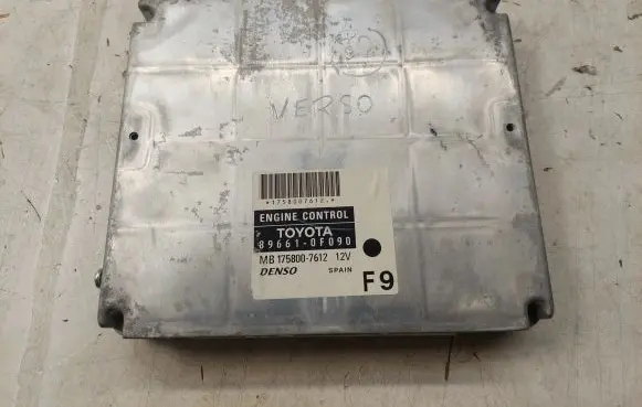 Toyota Corolla Verso AR10 Engine control unit/module MB1758007612 896610F090