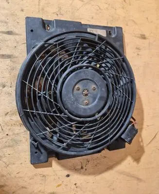 Opel Zafira A Radiator cooling fan shroud 012852 3135103275 093682