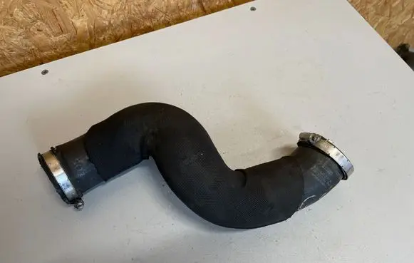 Audi Q5 SQ5 Intercooler hose/pipe 8R0145737N