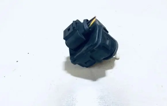 Audi A3 S3 8L Headlight level adjustment motor 8l0941295 00728213