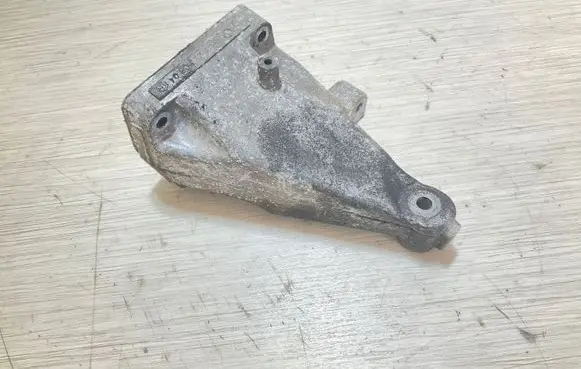 Mercedes-Benz Vito Viano W639 Engine mounting bracket A6462230804