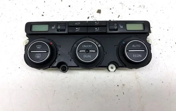 Volkswagen Touran I Climate control unit