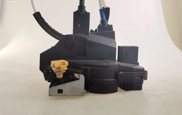 Saab 9-3 Ver2 Rear door lock 12903479 12903479G1